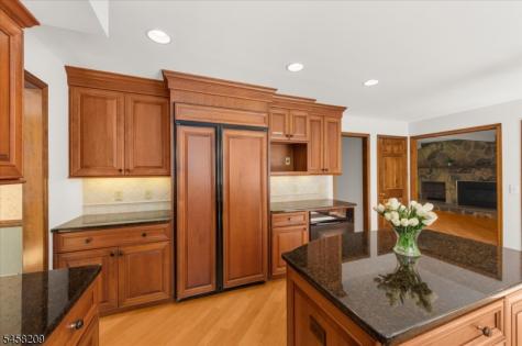 11 Cambridge Drive Clinton NJ 08801