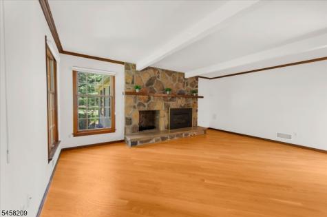 11 Cambridge Drive Clinton NJ 08801