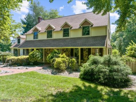 11 Cambridge Drive Clinton NJ 08801
