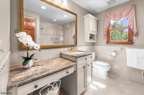 11 Cambridge Drive Clinton NJ 08801
