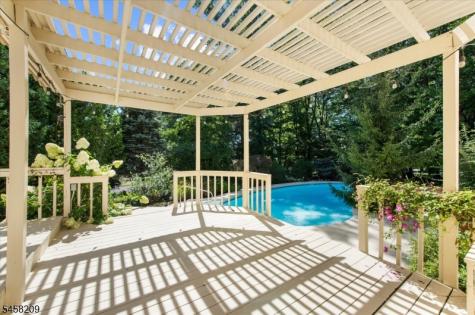 11 Cambridge Drive Clinton NJ 08801