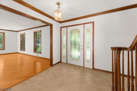 11 Cambridge Drive Clinton NJ 08801