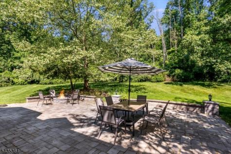 1 Chilton Road Chester NJ 07930