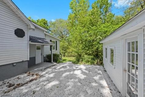 160 River Road Montague NJ 07827