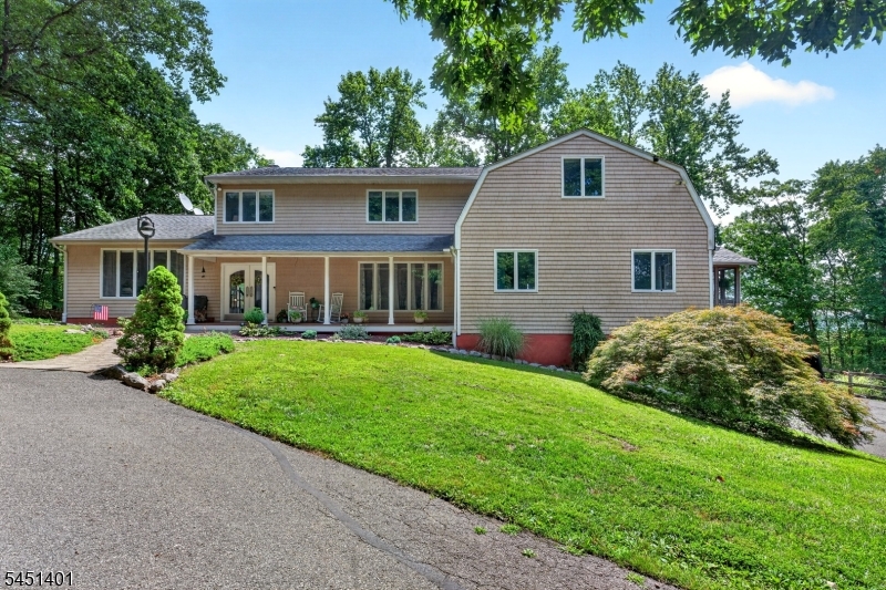 5 Beechwood Road Blairstown NJ 07832