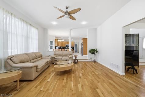 31 Phillip Drive Parsippany-troy Hills NJ 07054