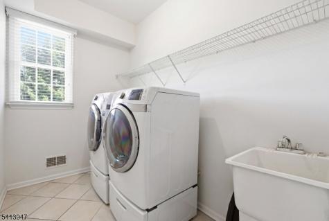 31 Phillip Drive Parsippany-troy Hills NJ 07054