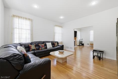31 Phillip Drive Parsippany-troy Hills NJ 07054