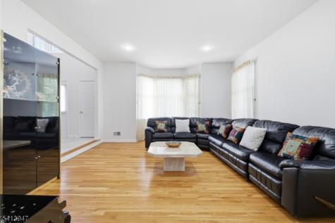 31 Phillip Drive Parsippany-troy Hills NJ 07054
