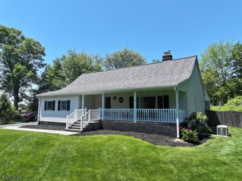 18 Roslyn Road Frankford NJ 07826