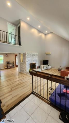 18 Roslyn Road Frankford NJ 07826