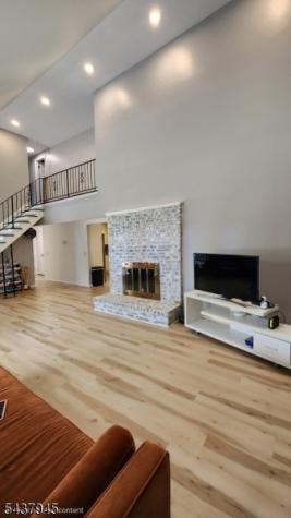 18 Roslyn Road Frankford NJ 07826