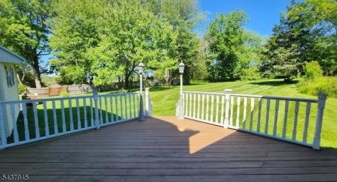 18 Roslyn Road Frankford NJ 07826