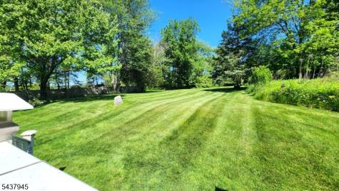 18 Roslyn Road Frankford NJ 07826