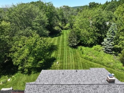 18 Roslyn Road Frankford NJ 07826