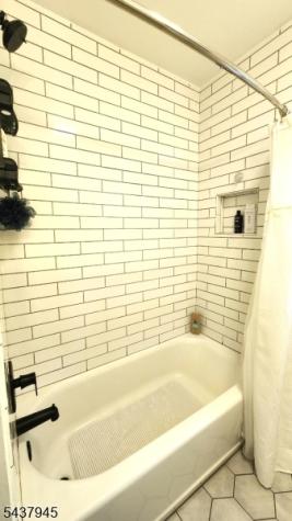 18 Roslyn Road Frankford NJ 07826