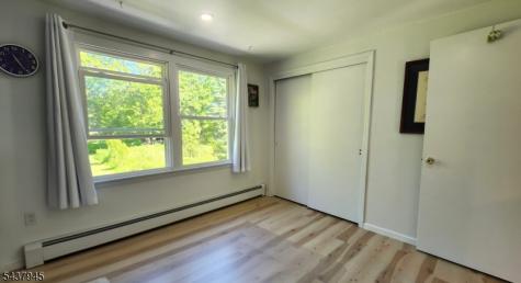 18 Roslyn Road Frankford NJ 07826
