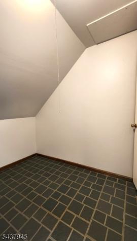 18 Roslyn Road Frankford NJ 07826
