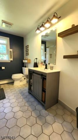 18 Roslyn Road Frankford NJ 07826