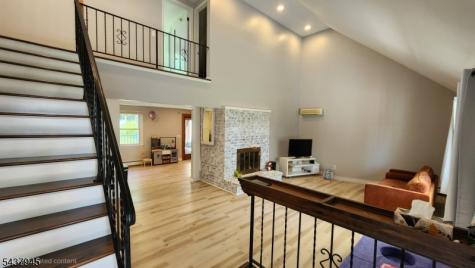 18 Roslyn Road Frankford NJ 07826