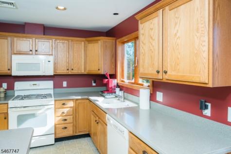 33 Budd Street Roxbury NJ 07847