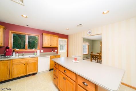 33 Budd Street Roxbury NJ 07847