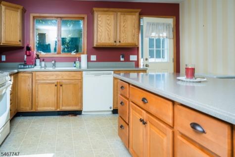 33 Budd Street Roxbury NJ 07847