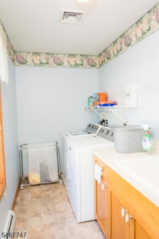 33 Budd Street Roxbury NJ 07847