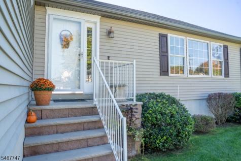 33 Budd Street Roxbury NJ 07847