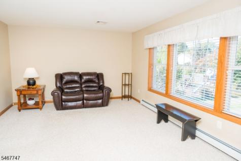 33 Budd Street Roxbury NJ 07847