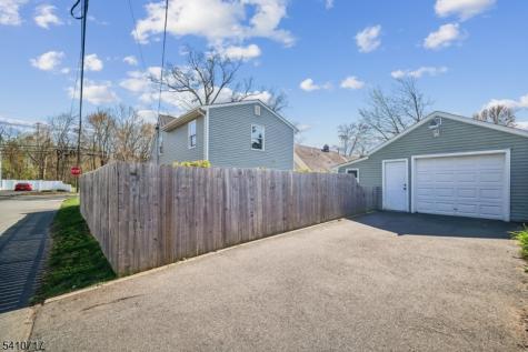126 Greenbrook Road Green Brook NJ 08812