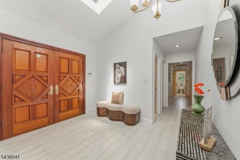 486 Summit Road Mountainside NJ 07092