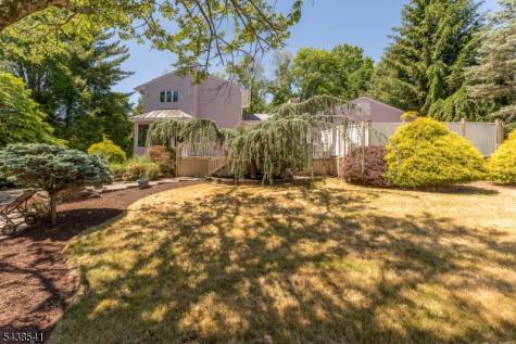 486 Summit Road Mountainside NJ 07092