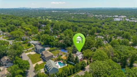 486 Summit Road Mountainside NJ 07092