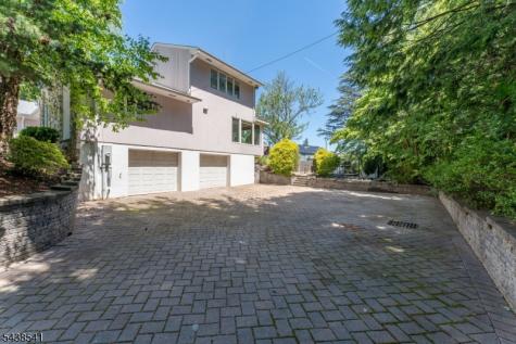 486 Summit Road Mountainside NJ 07092