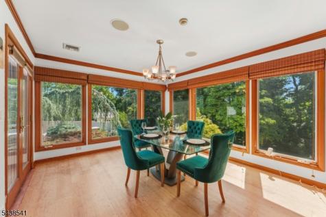 486 Summit Road Mountainside NJ 07092