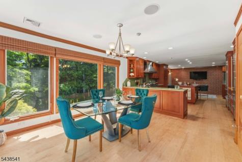 486 Summit Road Mountainside NJ 07092