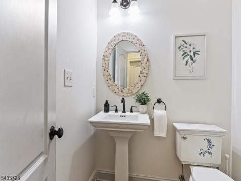 87 Leavitt Lane Princeton NJ 08540