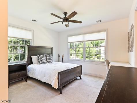 87 Leavitt Lane Princeton NJ 08540