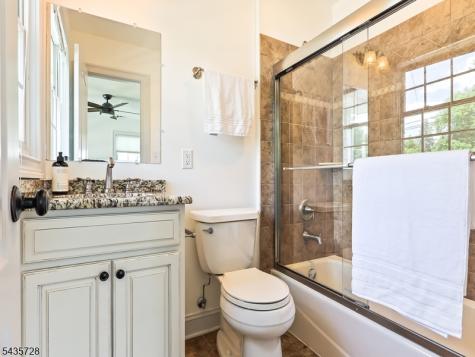 87 Leavitt Lane Princeton NJ 08540