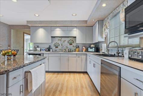 466 W Shore Trail Sparta NJ 07871