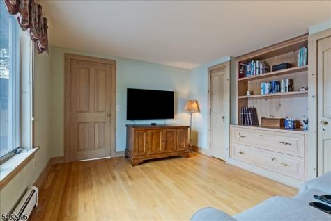 466 W Shore Trail Sparta NJ 07871