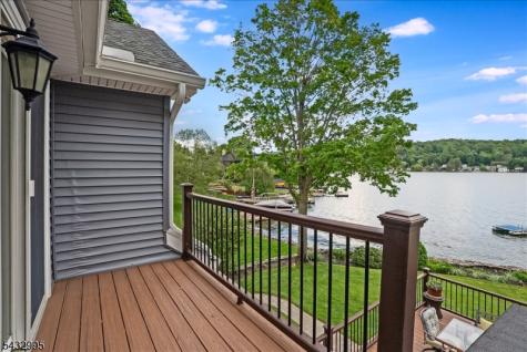 466 W Shore Trail Sparta NJ 07871