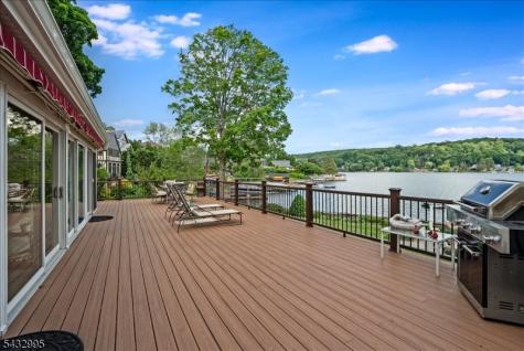 466 W Shore Trail Sparta NJ 07871