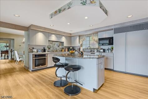 466 W Shore Trail Sparta NJ 07871