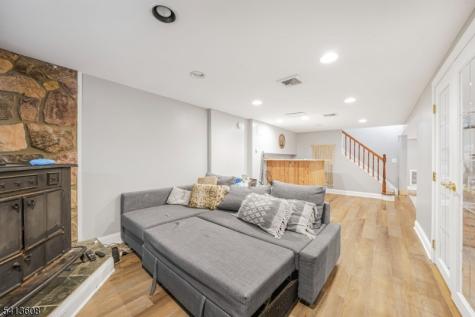 15 Margaret Drive Montville NJ 07058