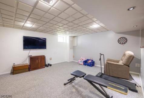72 Orben Drive Roxbury NJ 07850