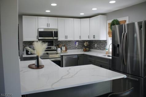 72 Orben Drive Roxbury NJ 07850