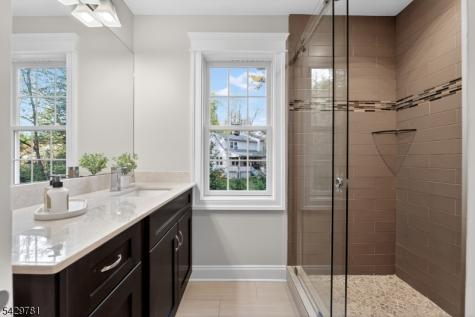 56 Beechwood Place Watchung NJ 07069