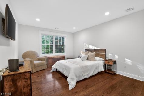 56 Beechwood Place Watchung NJ 07069